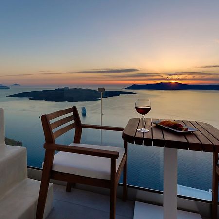 Iriana Suites サントリーニ エクステリア 写真