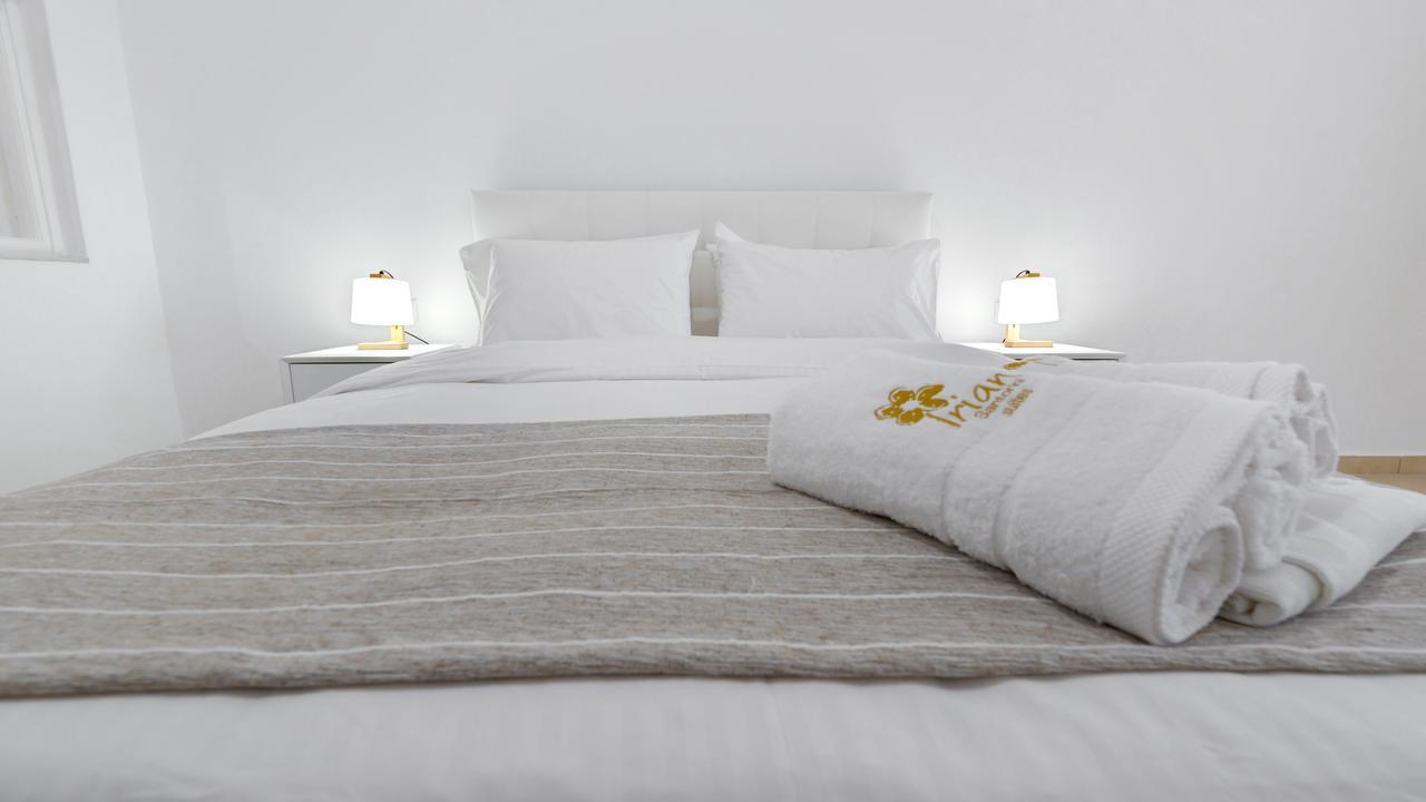 Iriana Suites サントリーニ エクステリア 写真