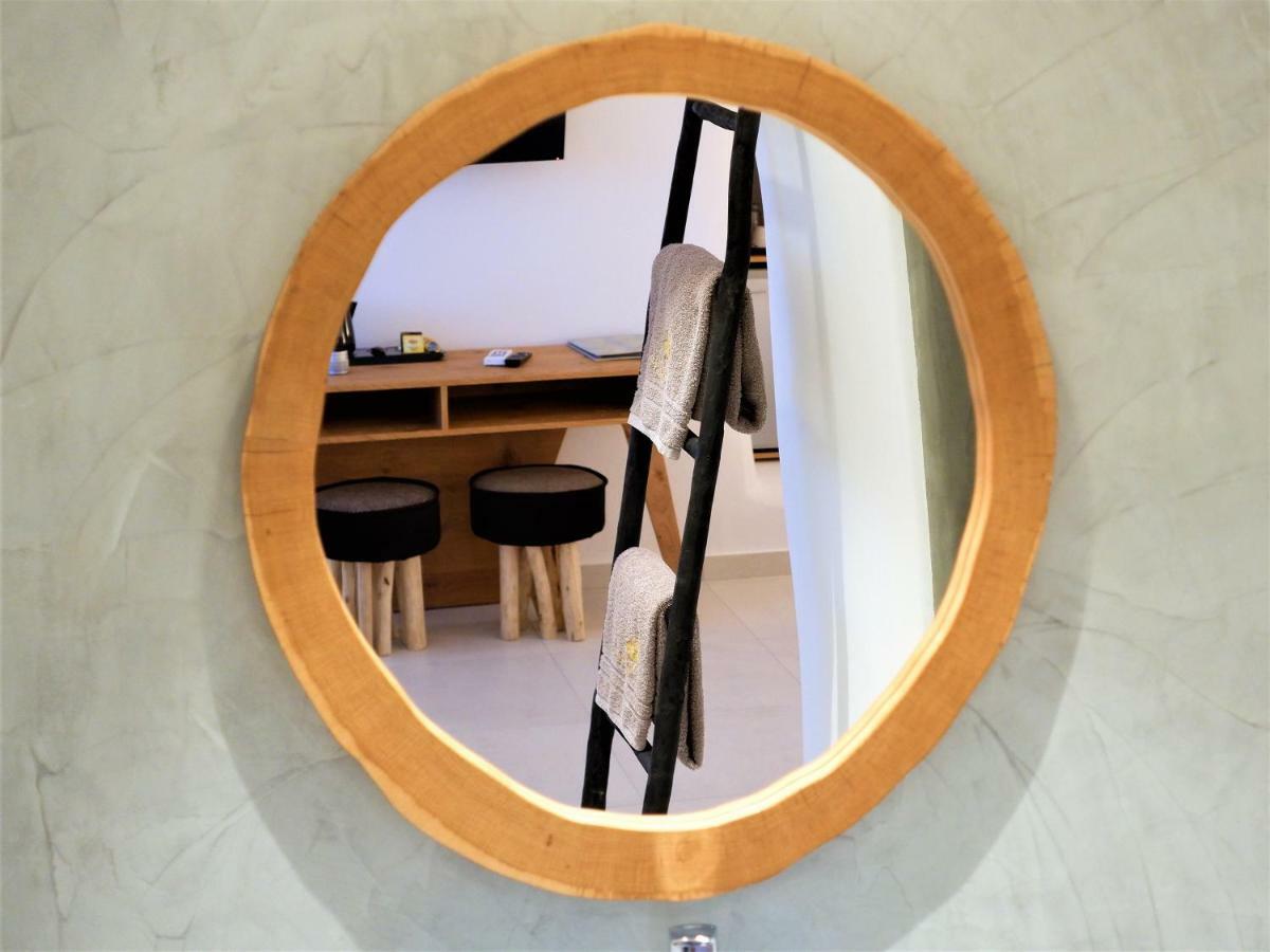 Iriana Suites サントリーニ エクステリア 写真